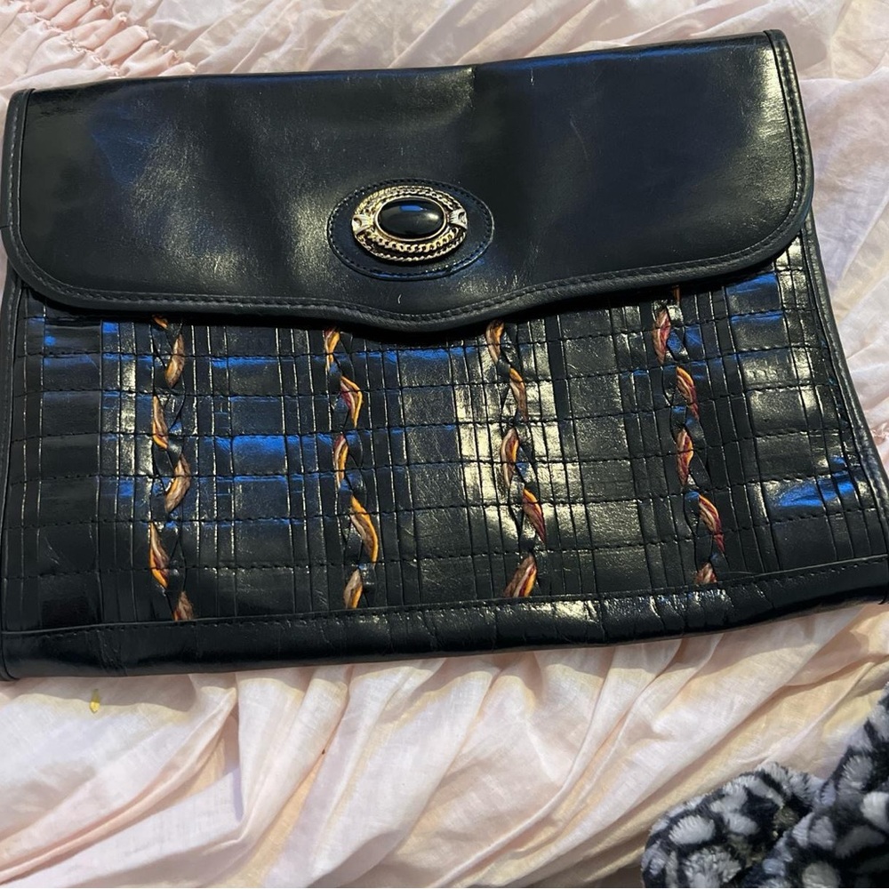 Black soft leather. Vintage Samir handbag.